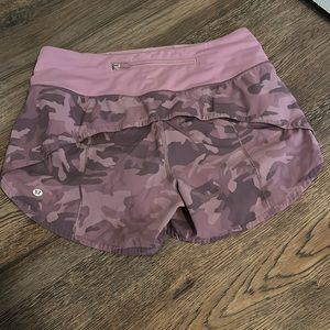 lululemon size 6, 4 inch speed up shorts